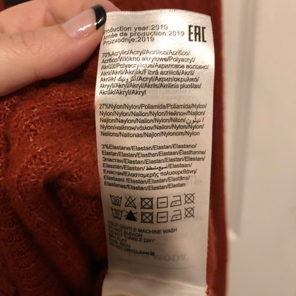 Stitch Fix Vero Moda Leroya Crew Neck Pullover Sweater - Picture 5 of 7